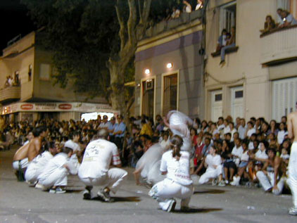 p10.jpg (44045 bytes)